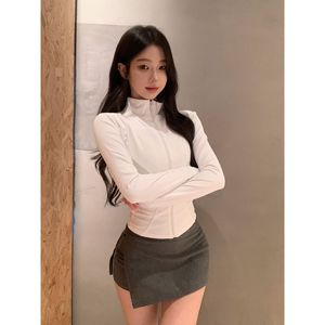 2025 Quick-Dry Women's Long-Sleeve Sports Jacket Tight-Fitting Yoga Top for Outdoor Running Protection Sun Protective <strong>Clothing</strong> - Product Image 1