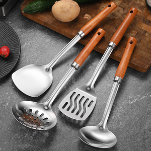 나무 손잡이 요리 스테인레스 스틸 주방 세트 4pcs 기구 주걱 수프 스푼 샌딩 튀김 주걱 쌀 여과기 - Product Image 3