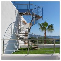 Escalier hélicoïdal intérieur élégant et durable avec marches en bois, escalier rond moderne pour villa de luxe, hôtel, projet immobilier