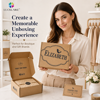 Boîte d'expédition personnalisée en carton kraft ondulé marron pour boutiques de mode, cadeaux, articles de lifestyle et e-commerce, avec sac en papier de soie et autocollant