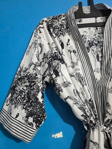 Bata Kimono de Algodón con Cuello en V y Estampado Floral para Mujer, Ropa de Dormir Cómoda y Transpirable, Hecha a Mano en India, para Damas de Honor - Product Image 3