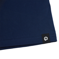 Étiquette d'ourlet de vêtements pliés Manhattan, étiquette d'ourlet de t-shirt