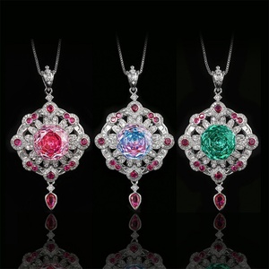 Collier Pendentif Fleur à Pompon en Cuivre Écologique avec Zircon Cubique Rose Taillé, Bijou Tendance pour Femme, Idéal pour le Bureau et les Voyages - Product Image 5