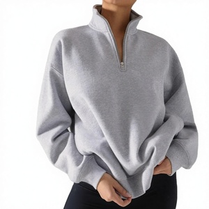 Sweat à capuche sport en molleton surdimensionné pour femme, personnalisé, respirant, imperméable, avec fermeture éclair demi-quart avant et logo doublé, idéal pour l'automne - Product Image 2