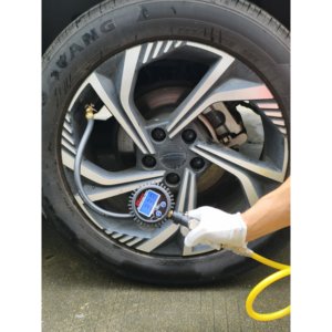 เกจวัดแรงดันลมยางดิจิตอล U-NAI UN-9604B 0-225PSI หัวฉีดทองแดงแบบเสียบเร็ว สายแรงดันสูงป้องกันการระเบิด - Product Image 4