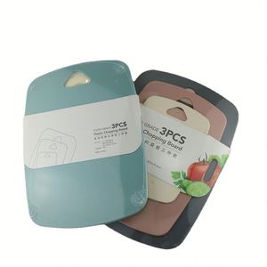 Juego de 3 tablas de cortar de plástico PP personalizadas, gruesas, para carne, verduras y frutas, con mango de fácil agarre, aptas para lavavajillas. - Product Image 4