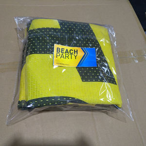 Bannière publicitaire en tissu maillé de clôture en polyester d'impression numérique de grande taille de couleur personnalisée avec œillets - Product Image 6