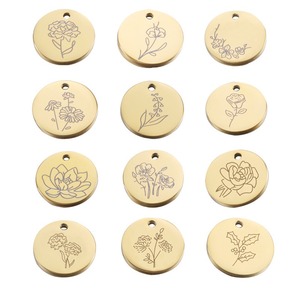Ciondolo con ciondolo in acciaio inossidabile con pietra di nascita a forma di fiore di natale, a Dec. Guardian, ciondolo floreale al mese, con inciso, gioielli - Product Image 1