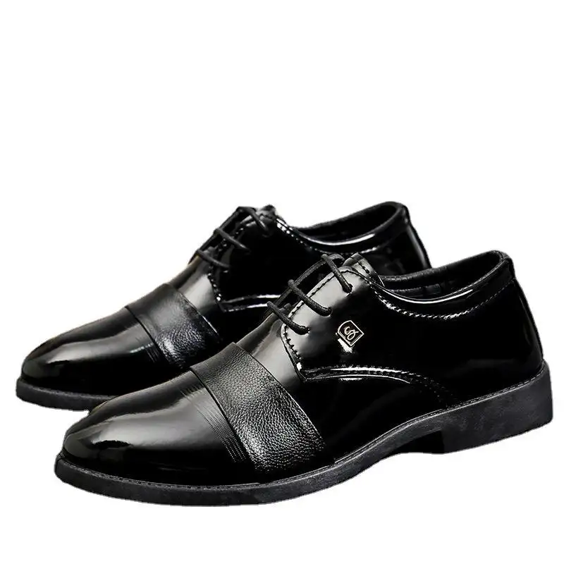 YONGGE साधु चलने के जूते नरम गाय चमड़े पुरुषों की आरामदायक जूते व्यापार कार्यालय शादी जूता Mens पोशाक जूते और Oxfords