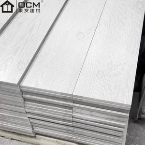 Planche de terrasse en fibre-<span class=keywords><strong>ciment</strong></span> à grain de bois Extérieur Non combustible Antidérapant Terrasse en <span class=keywords><strong>ciment</strong></span> pour allée de jardin Certifié CE - Product Image 4