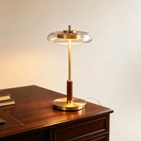 Lampe de table LED vintage de style américain haut de gamme en noyer et laiton, lampe de chevet pour chambre à coucher, salon, lampe de table décorative en verre