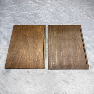 Tablero de Menú de Madera de Tilo con Cubierta de Cuero, Logotipo Grabado Personalizado para Restaurantes y Cafés, con Banda Elástica para Fijar el Portamenús - Product Image 4