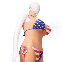 Body en silicone Drag Queen de haute qualité avec plaque de poitrine avec jambes pouvant faire pipi et inséré pour les travestis transgenres Ladyboy