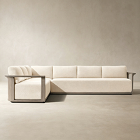 Ensemble de canapés modulaires modernes d'extérieur avec structure en bois massif, chaise longue de jardin rembourrée, mobilier de patio sectionnel pour villas et complexes hôteliers