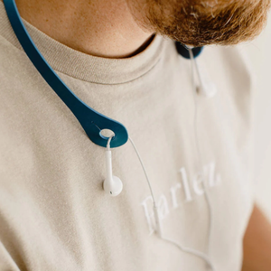 Deportes al aire libre Auriculares Soporte de almacenamiento Tapones para los oídos Cuello PU Cordón de cuero Clip portátil Auricular - Product Image 3