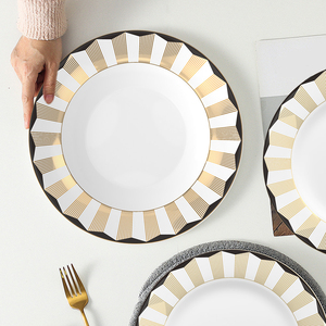 Venta al por mayor de lujo plato de cerámica plato de carne negro oro Ray juego de vajilla de cerámica - Product Image 4