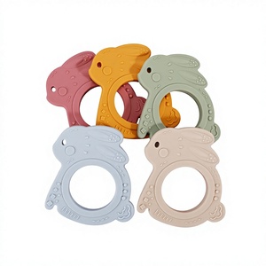 Rabbit Hollow – Bâtonnet de dentition pour bébé, en silicone bouillable de qualité alimentaire, pour bébés de 0 à 24 mois - Product Image 1