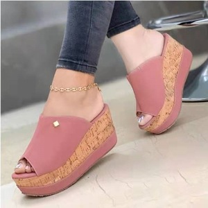 Stock usine Sandales pour femmes Été <span class=keywords><strong>2022</strong></span> à plateforme compensée et talons mi-hauts, style claquettes mode, pour la plage et l'extérieur - Product Image 5