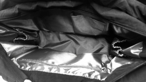 Sac fourre-tout matelassé en mousse à mémoire de forme, grand sac de courses avec poche zippée avant et 5 poches intérieures pour un rangement multifonctionnel - Product Image 5