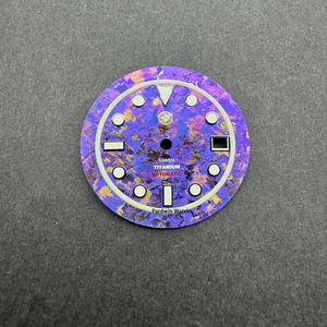 Cadran de Montre Sur Mesure avec Marqueurs Super Lumineux Conception OEM Cadran en Titane Cristallisé et Fabricant de Pièces de Montres - Product Image 3
