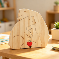 Ornement en bois personnalisé en forme d'ours familial en pin, avec cœur rouge gravé, décoration de table, cadeau