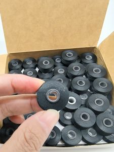 ボックスあたり144個高強度70D/2サイズLホワイトカラー100% ポリエステル磁気コア前巻きボビン磁気ボビン糸 - Product Image 3