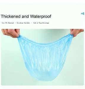 <span class=keywords><strong>Grand</strong></span> bonnet de <span class=keywords><strong>bain</strong></span> en plastique PE imperméable à l'eau Couvre-tête en plastique PE Transparent cheveux jetables Bonnets de douche - Product Image 4