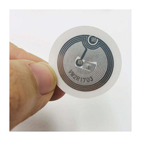 Conception professionnelle personnalisée 13.56Mhz Smart Nfc Rfid Tags inscriptible imprimable passive Anti métal Rfid Tag