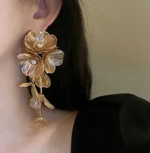 2024 Waterfall Crow's Feet Long Rhinestone Flower Gold Tassel Earrings For Girls