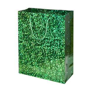 Toptan sıcak satış cam parçası holografik hediye karton kağıt torbalar ambalaj düz lazer ile kağıt torba üreticisi kolları