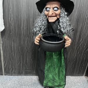 Ornements de sorcière à grande échelle Halloween Vaisselle et décorations de fête pour maison hantée et scènes de salle secrète - Product Image 5