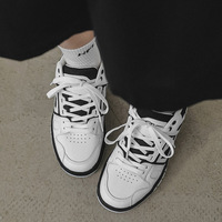 Chaussures de skate décontractées à lacets en caoutchouc avec design bas chaussures de skateboard pour hommes