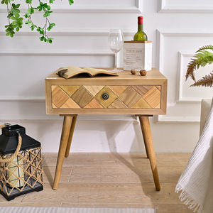 โต๊ะข้างเตียงไม้เนื้อแข็งสไตล์โมเดิร์นฟาร์มเฮาส์ ทำด้วยมือ ทนทาน พร้อมลิ้นชัก เหมาะสำหรับอพาร์ทเมนต์ ห้องนอน ห้องนั่งเล่น และโรงแรม - Product Image 1