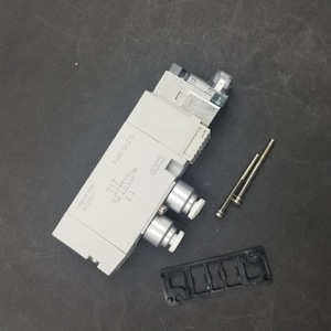 Vanne solénoïde Ckd 4GD119-E2C pour utilisation en automatisation industrielle - Product Image 2