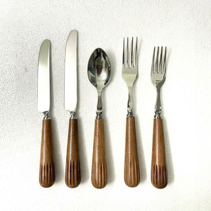 Nouvel arrivage : Ensemble de couverts en acier inoxydable avec manche en bois, finition miroir, durable, pour mariage et dîner - Product Image 1