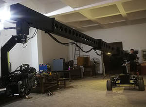 Juego completo de grúa súper telescópica de 9m a la venta con plataforma rodante motorizada - Product Image 3