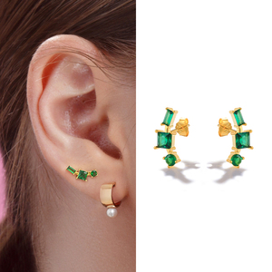 ต่างหูเพชรสามเม็ดหลากสีสำหรับผู้หญิง ต่างหูแบบมินิมอลสีทอง 18k - Product Image 4