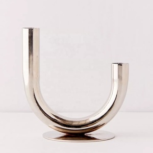 Isabella จานเชิงเทียนเรียวโคมไฟโลหะหรูหราและขวดสําหรับตกแต่งบ้าน - Product Image 1