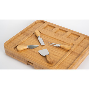 Juego de tabla de quesos de bambú de 16x13x2 pulgadas con cuchillo, tenedor y bandejas para exhibir y cortar queso - Product Image 3