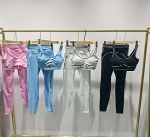 Lüks dikişsiz Yoga setleri spor giyim kadınlar için 2 parça sutyen Legging şort özel etiket Spandex aktif aşınma tayt - Product Image 3