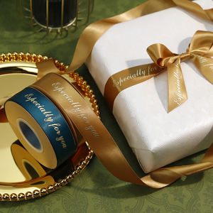 Cinta <span class=keywords><strong>de</strong></span> satén <span class=keywords><strong>de</strong></span> lámina dorada 3D personalizada ecológica Logotipo <span class=keywords><strong>de</strong></span> sello caliente Material <span class=keywords><strong>de</strong></span> <span class=keywords><strong>papel</strong></span> Tipo <span class=keywords><strong>de</strong></span> carrete para paquetes <span class=keywords><strong>de</strong></span> regalos personalizados - Product Image 6
