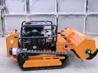 Broyeur forestier radiocommandé 23 CV, moteur diesel bicylindre en V 997 cm³, débroussailleuse robuste 1200 mm pour terrains en pente