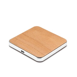 Chargeur sans fil en bois de bambou en alliage d'aluminium de haute qualité, nouveau modèle, 10W, forme carrée - Product Image 3