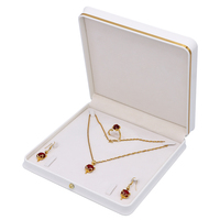 FADELI boîte d'emballage de bijoux, boîtes à bijoux pour collier de perles et boucles d'oreilles en cuir Pu de luxe Bracelet boîte à bijoux
