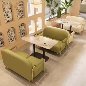 Ensemble de sièges de restaurant personnalisé, table à manger en marbre avec plateau doré et canapé pour café, salon de thé - Product Image 1