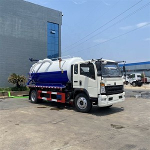 Sinotruk Howo 4X2 6-wheel 8CBM Vacuum Fecal <b>Suction</b> Tanker Truck Septic <b>Pump</b> Truck for Sale - Product Image 2