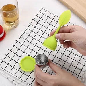 Filtres à thé en silicone en forme de feuille, outils pour thé parfumé, infuseurs à thé en silicone et acier inoxydable résistants aux hautes températures, accessoires de théière - Product Image 1