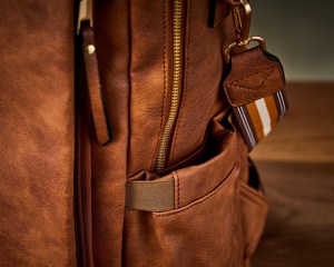Bolso bandolera de cuero genuino de tamaño mediano, estilo vintage, impermeable, ligero, con correa ajustable y gran capacidad, informal. - Product Image 4