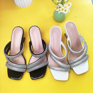 Y 36-42 Verano Nuevo Square-Toe Rhinestone Correa <span class=keywords><strong>Sandalias</strong></span> de tacón Delgado Ropa de playa de moda Zapatos de tacón alto - Product Image 5