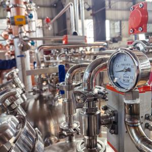 Equipamento De Extração De Destilação De Baixa Temperatura De Vácuo 50L GMP Herbal Essential Oil Hydrosol Extractor Machine Concentrador De Escala De Laboratório - Product Image 2